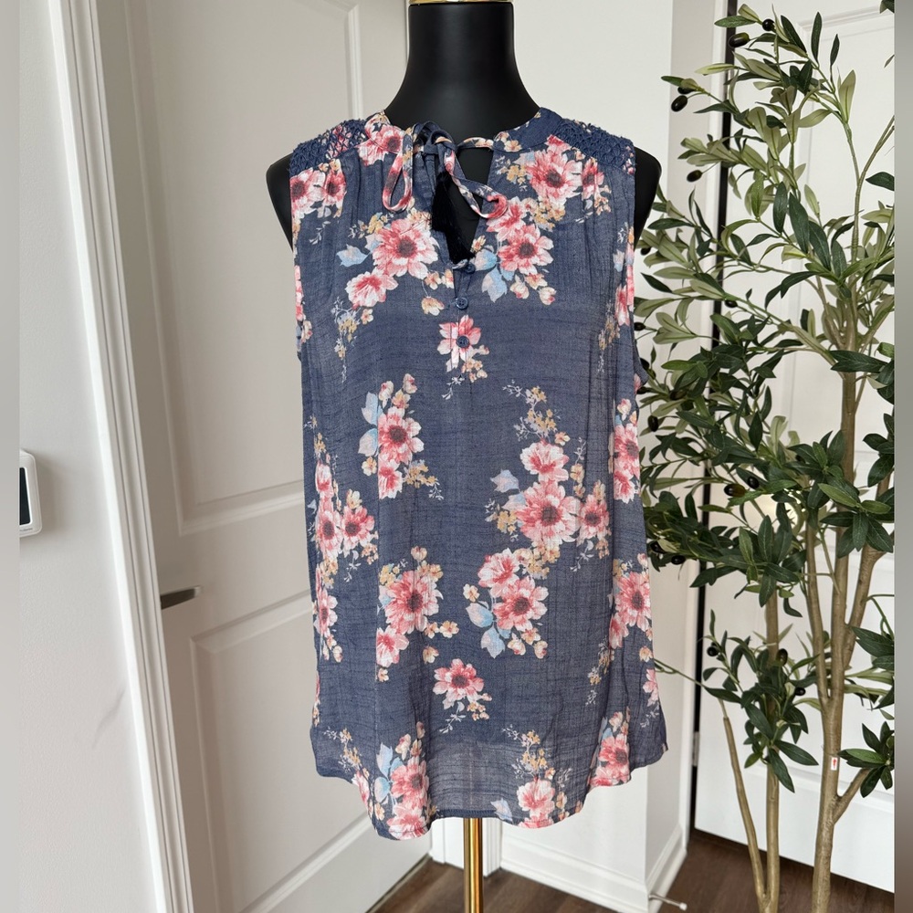 Floral Sleeveless Top‎ - Blue and Pink